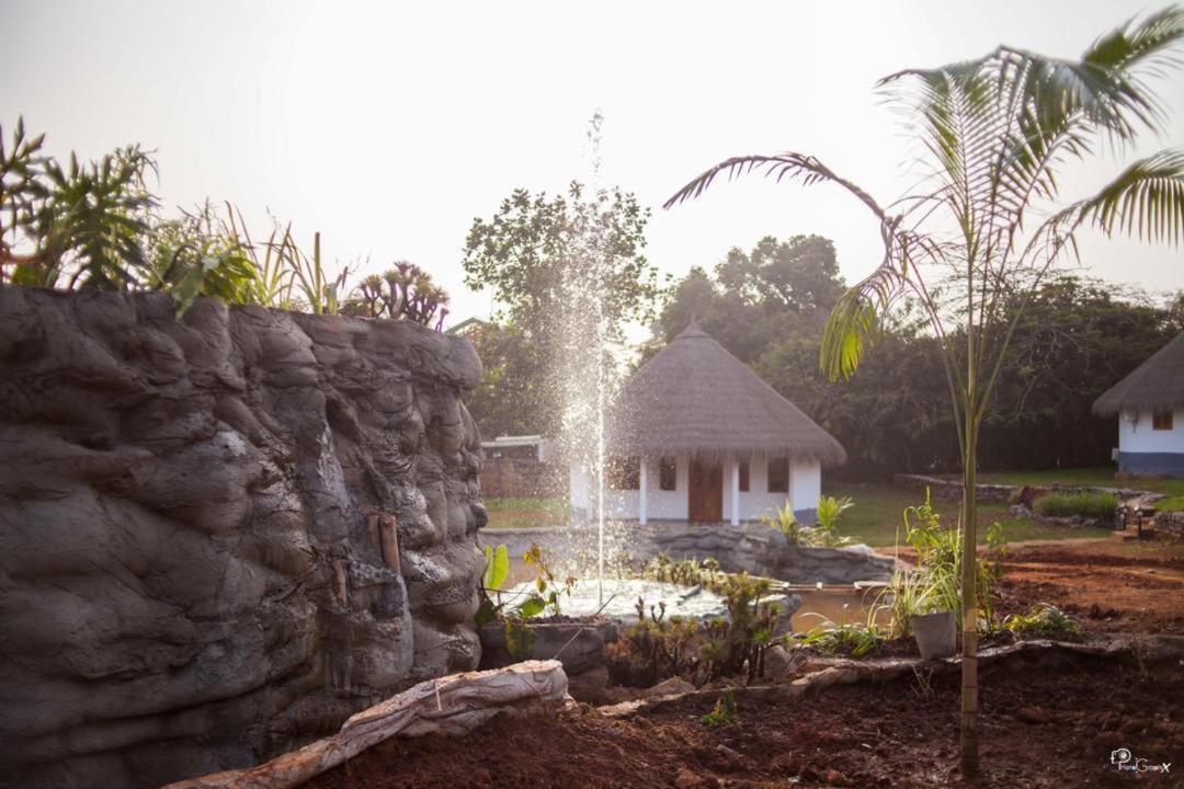 Village Noah Yaounde Exterior photo