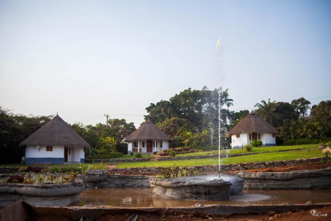 Village Noah Yaounde Exterior photo